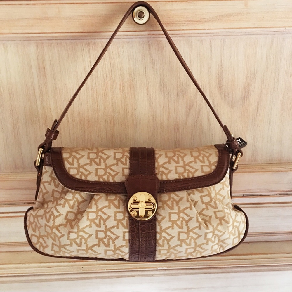 😍DKNY  PURSE😍